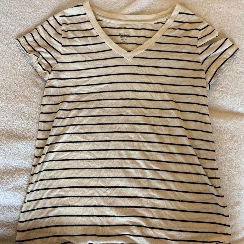 Black and white tee